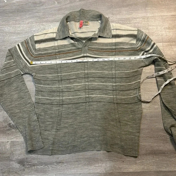 Vintage Gino Paoli Italian Hand-knit Sweater - Picture 2 of 9